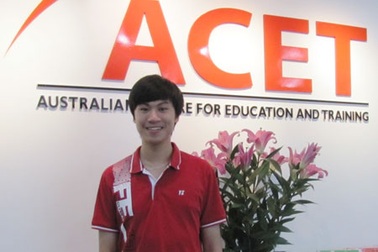 Nhà vô địch Olympia 2012 chia sẻ kỹ năng viết trong IELTS