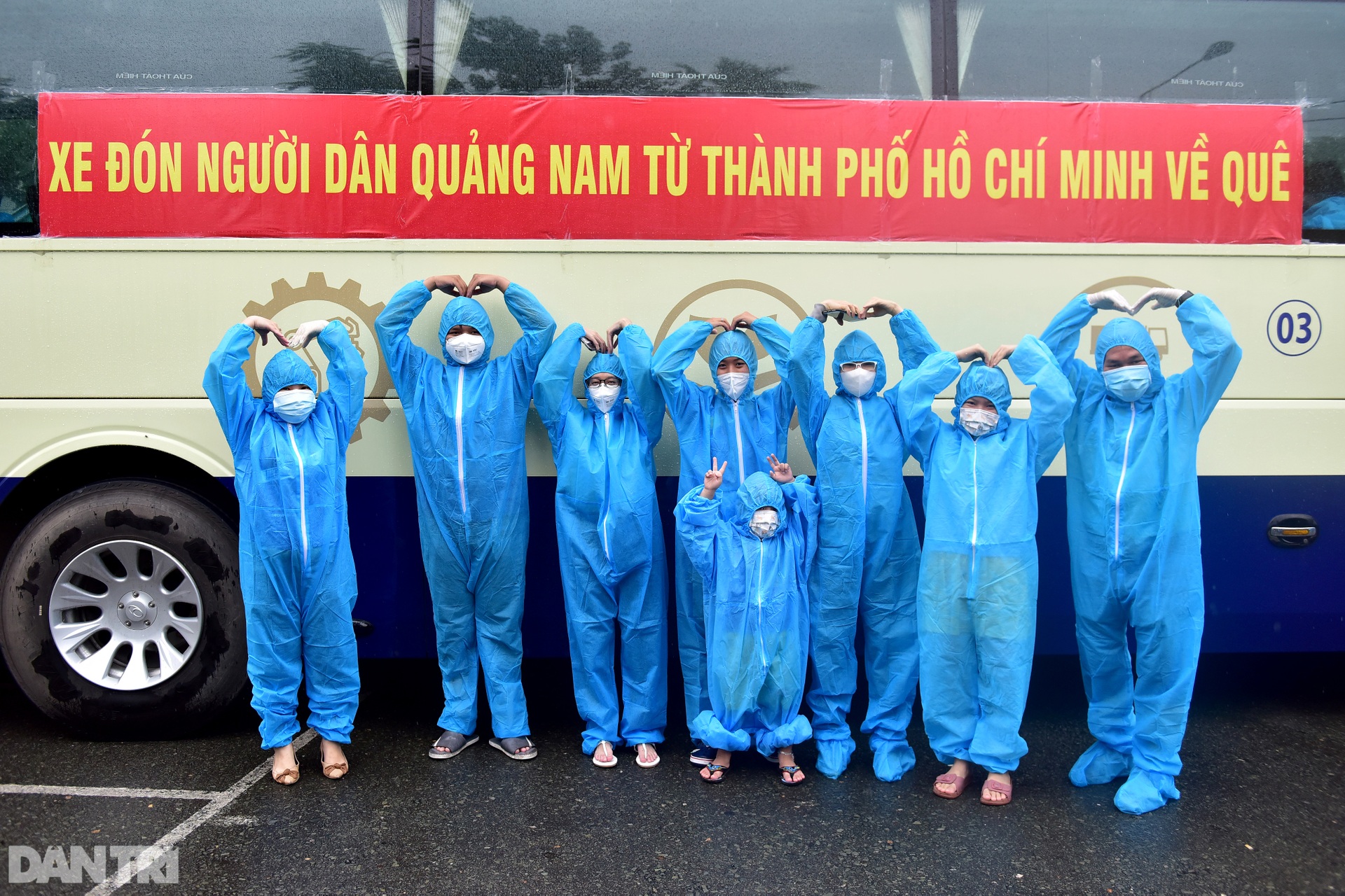 500 công dân Quảng Nam lên xe khách rời tâm dịch TPHCM trở về quê nhà - 1 500 công dân Quảng Nam lên xe khách rời tâm dịch TPHCM trở về quê nhà - 1