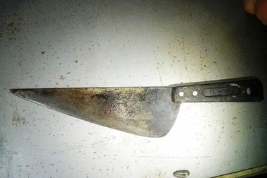 Bắt giam nghi can đâm công an viên tử vong