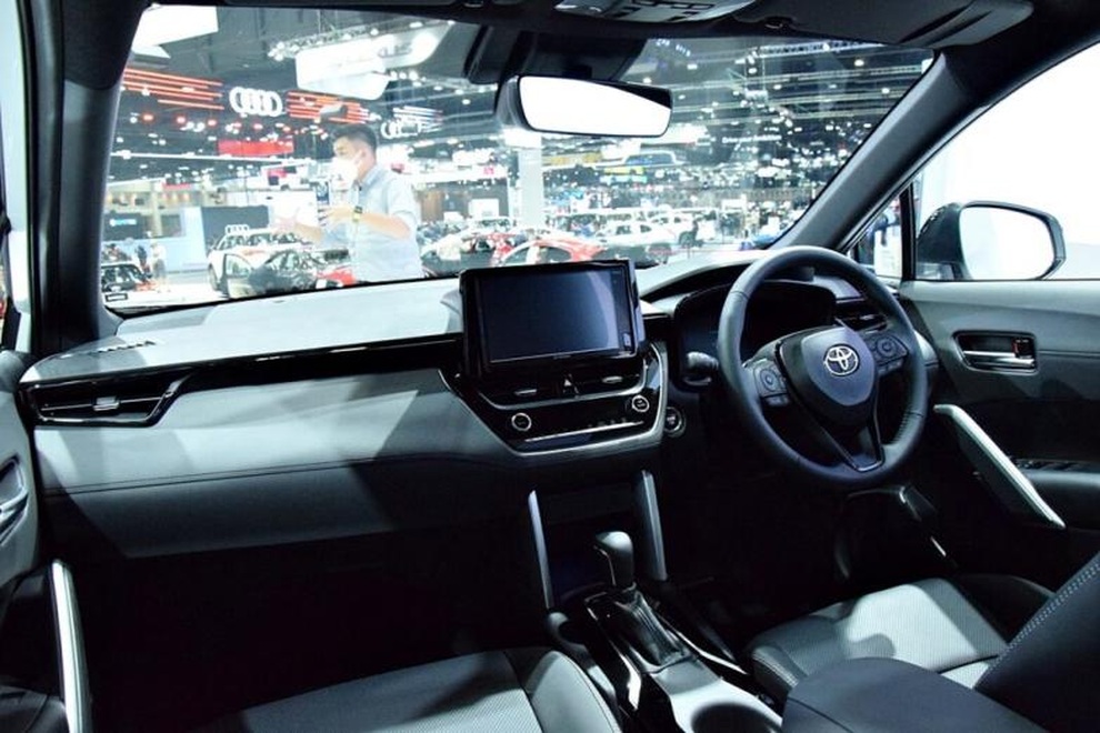 Xem trước Corolla Cross 2022 bản thể thao có thể về Việt Nam trong năm sau - 7 Xem trước Corolla Cross 2022 bản thể thao có thể về Việt Nam trong năm sau - 7