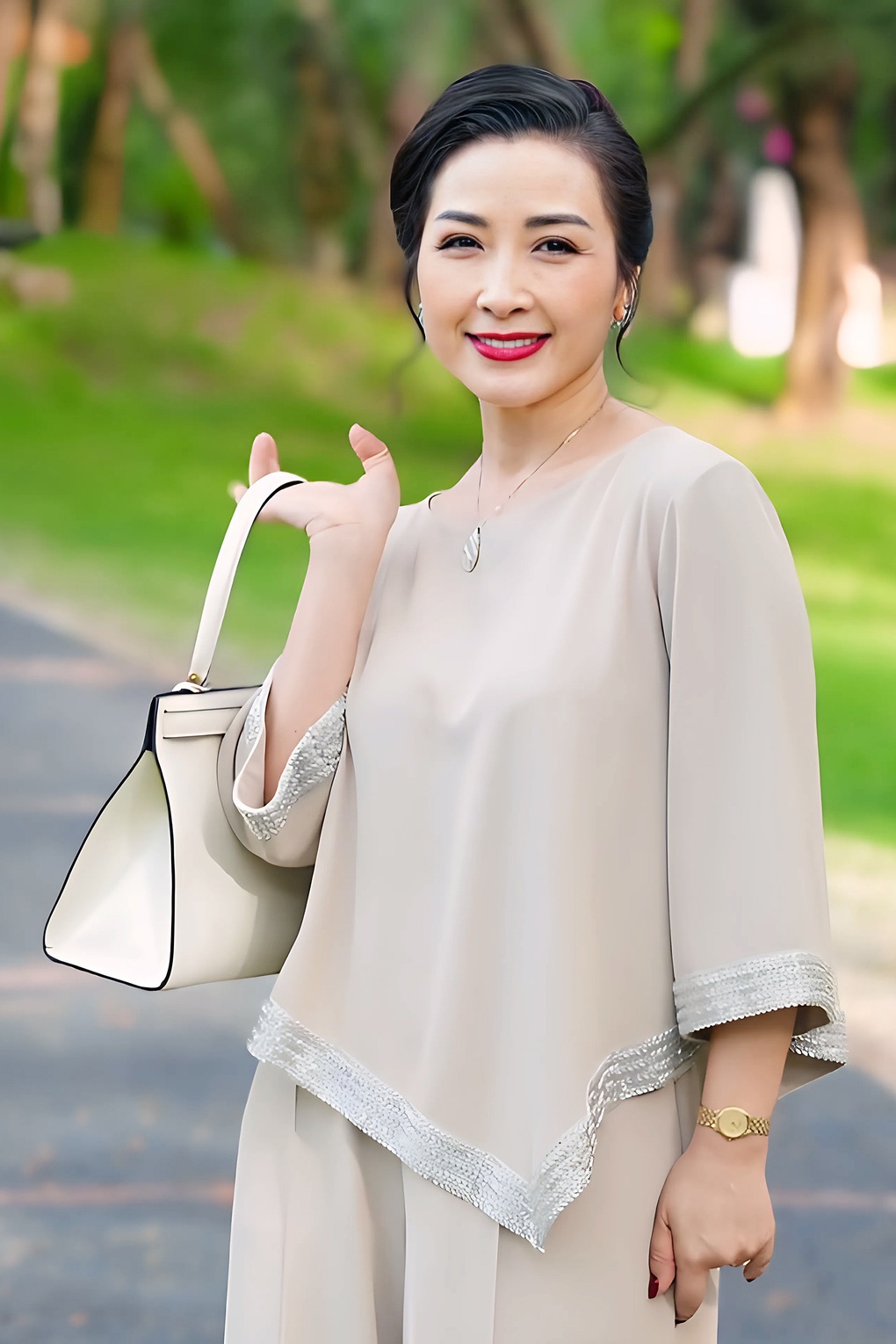 “Vợ chồng trưởng thôn” Quốc Tuấn - Khánh Huyền sau 24 năm - 4 “Vợ chồng trưởng thôn” Quốc Tuấn - Khánh Huyền sau 24 năm - 4