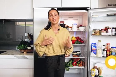 Kayla Itsines tiết lộ thực đơn giàu dinh dưỡng