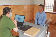 Đánh người đập phá camera an ninh, 2 đối tượng bị khởi tố