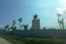 Trạm trộn bê tông không phép “mọc” gần Ban quản lý Khu kinh tế Nghi Sơn