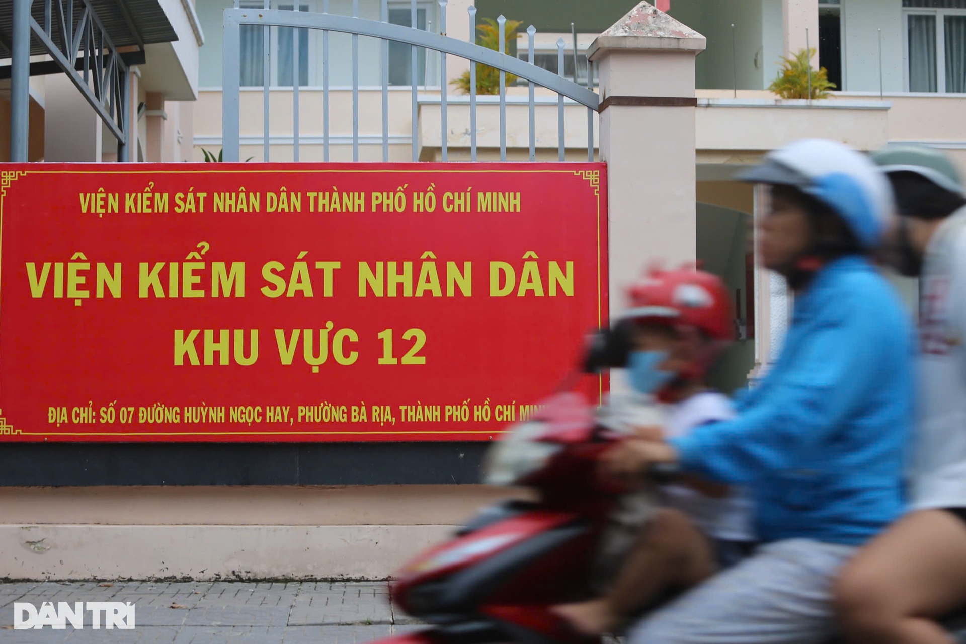Hàng loạt địa phương ở TPHCM bắt đầu lắp đặt bảng tên phường mới - 14 Hàng loạt địa phương ở TPHCM bắt đầu lắp đặt bảng tên phường mới - 14