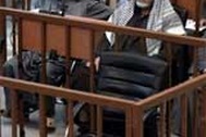 Saddam Hussein không đến, tòa xử rồi lại ngừng 