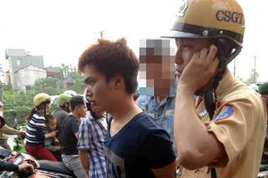 Hà Nội: Đặt trộm mật khẩu iPhone của chủ quán net để tống tiền