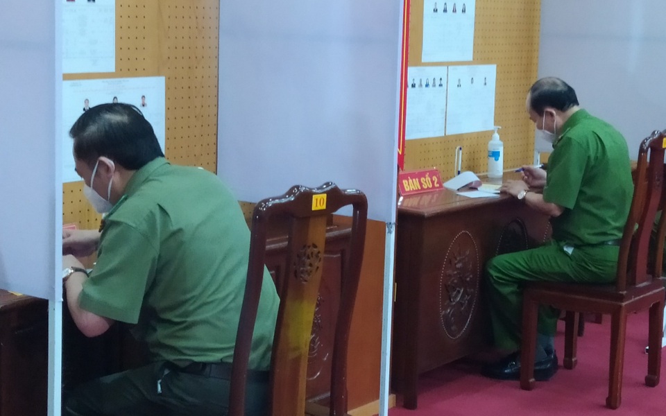 Bắc Ninh tổ chức bầu cử sớm trong khu cách ly - 1 Bắc Ninh tổ chức bầu cử sớm trong khu cách ly - 1