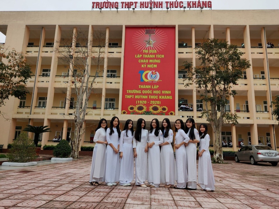 Áo dài học đường - Dấu ấn khó phai trong “Tuần lễ Áo dài” - 9 Áo dài học đường - Dấu ấn khó phai trong “Tuần lễ Áo dài” - 9