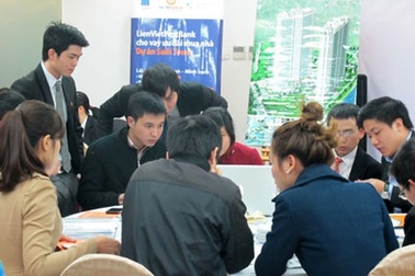 Nửa năm bơm 300 tỷ: “Giải cứu” bất động sản trong mơ?