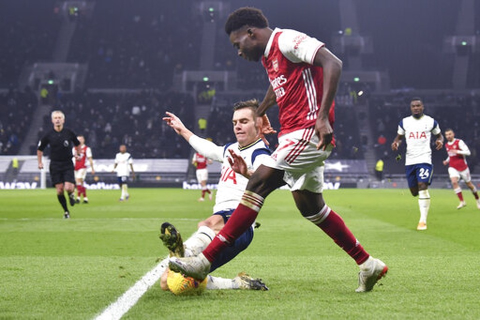 Tottenham 2-0 Arsenal: Son Heung Min tạo siêu phẩm - 4 Tottenham 2-0 Arsenal: Son Heung Min tạo siêu phẩm - 4