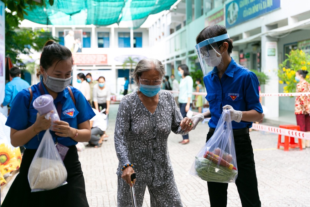 Tủ lạnh Thạch Sanh: Ấm lòng người TPHCM trong đại dịch - 2 Tủ lạnh Thạch Sanh: Ấm lòng người TPHCM trong đại dịch - 2