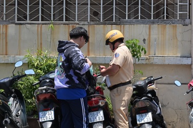 Tăng cường xử lý học sinh vi phạm an toàn giao thông ở TPHCM