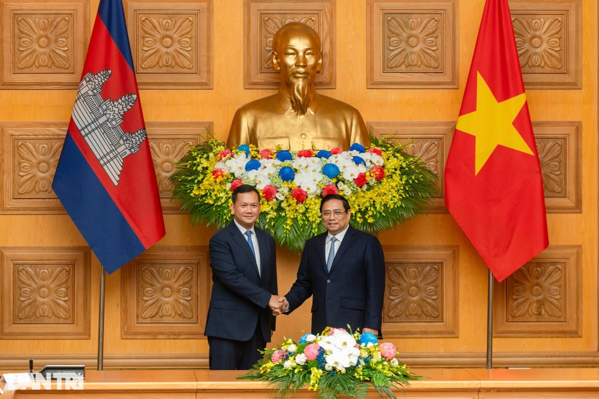 Những con số ấn tượng của ngành ngoại giao năm 2023 - 4 Những con số ấn tượng của ngành ngoại giao năm 2023 - 4
