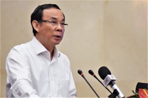 Sự suy giảm kinh tế của TPHCM có liên quan tới e ngại, sợ trách nhiệm?