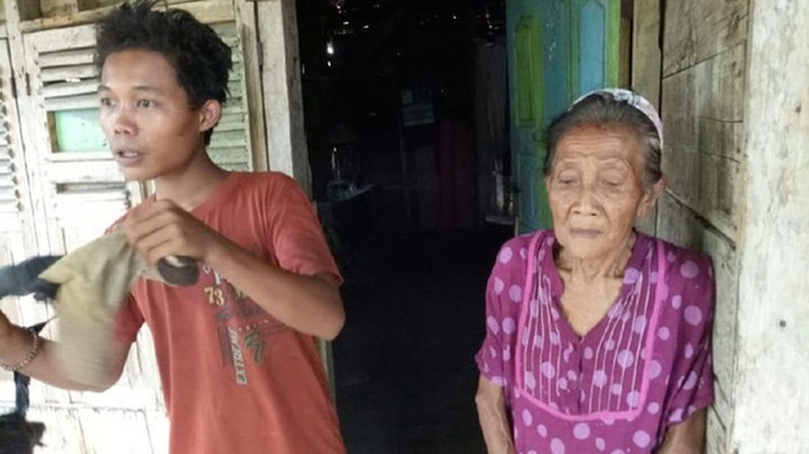 Chàng trai trẻ kết hôn với cụ bà 71 tuổi từng gây xôn xao, bây giờ ra sao? - 3 Chàng trai trẻ kết hôn với cụ bà 71 tuổi từng gây xôn xao, bây giờ ra sao? - 3