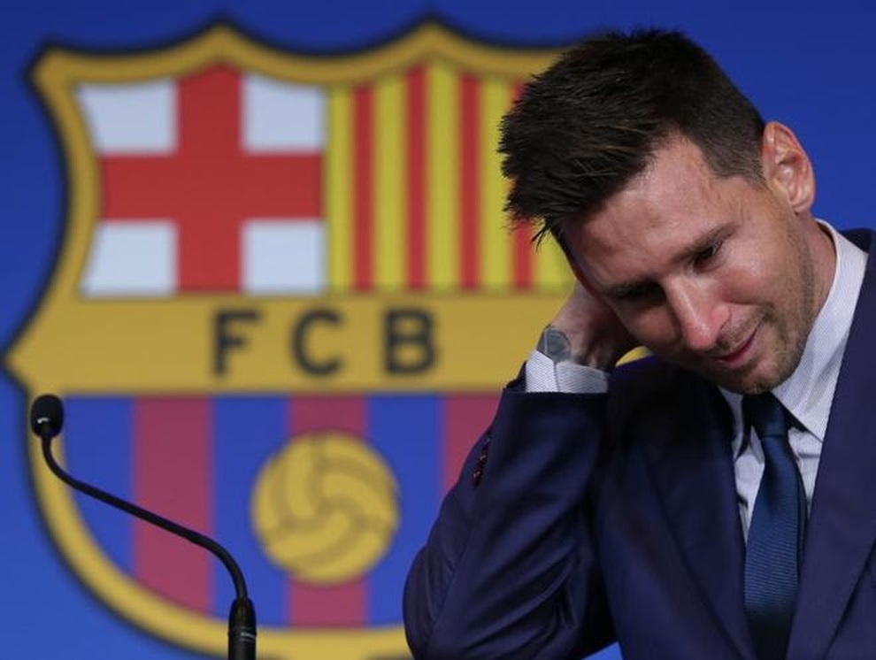 Messi khóc hết nước mắt, nghẹn ngào ngày chia tay Barcelona - 17 Messi khóc hết nước mắt, nghẹn ngào ngày chia tay Barcelona - 17