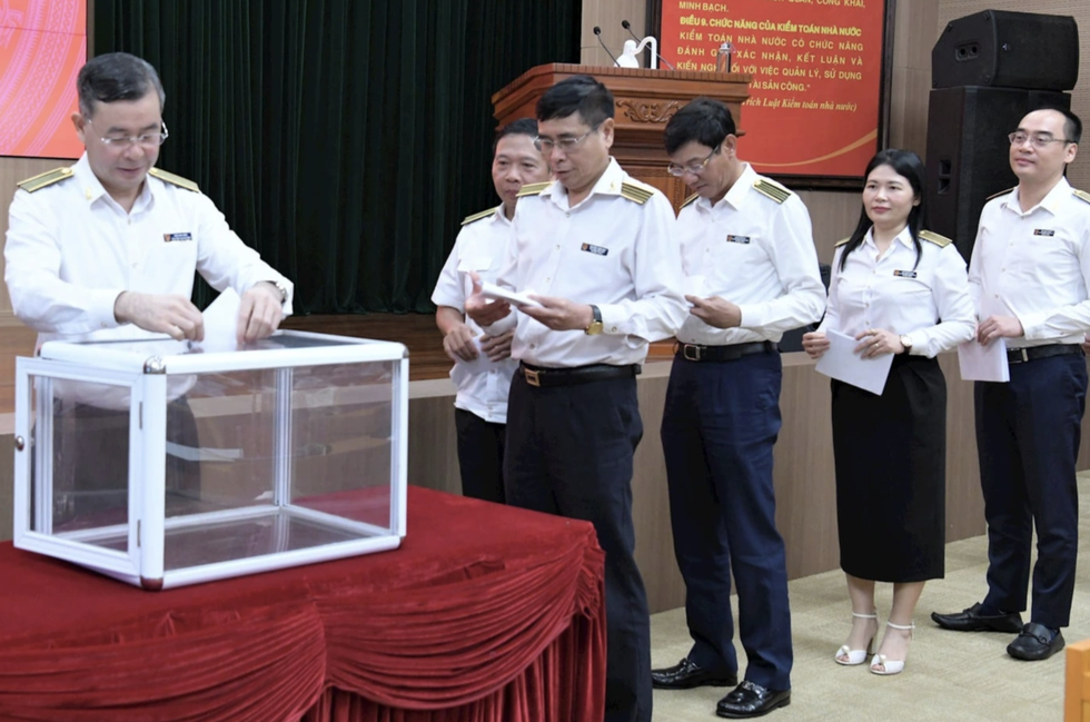 Giới thiệu những nhân sự tiêu biểu để tạo nguồn cán bộ cho Trung ương - 1