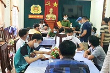 Triệt xóa 2 tụ điểm cá độ bóng đá Euro với số tiền trên 3 tỷ đồng