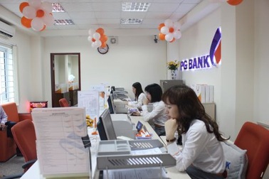 Phương án sáp nhập PGBank và HDBank đang được xem xét