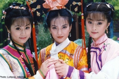 Sóng gió trong tình bạn 17 năm của 3 nữ minh tinh “Hoàn Châu Cách Cách” 