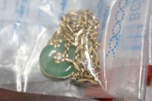 Nam thanh niên đột nhập vào nhà, cướp dây chuyền vàng của bà lão 72 tuổi