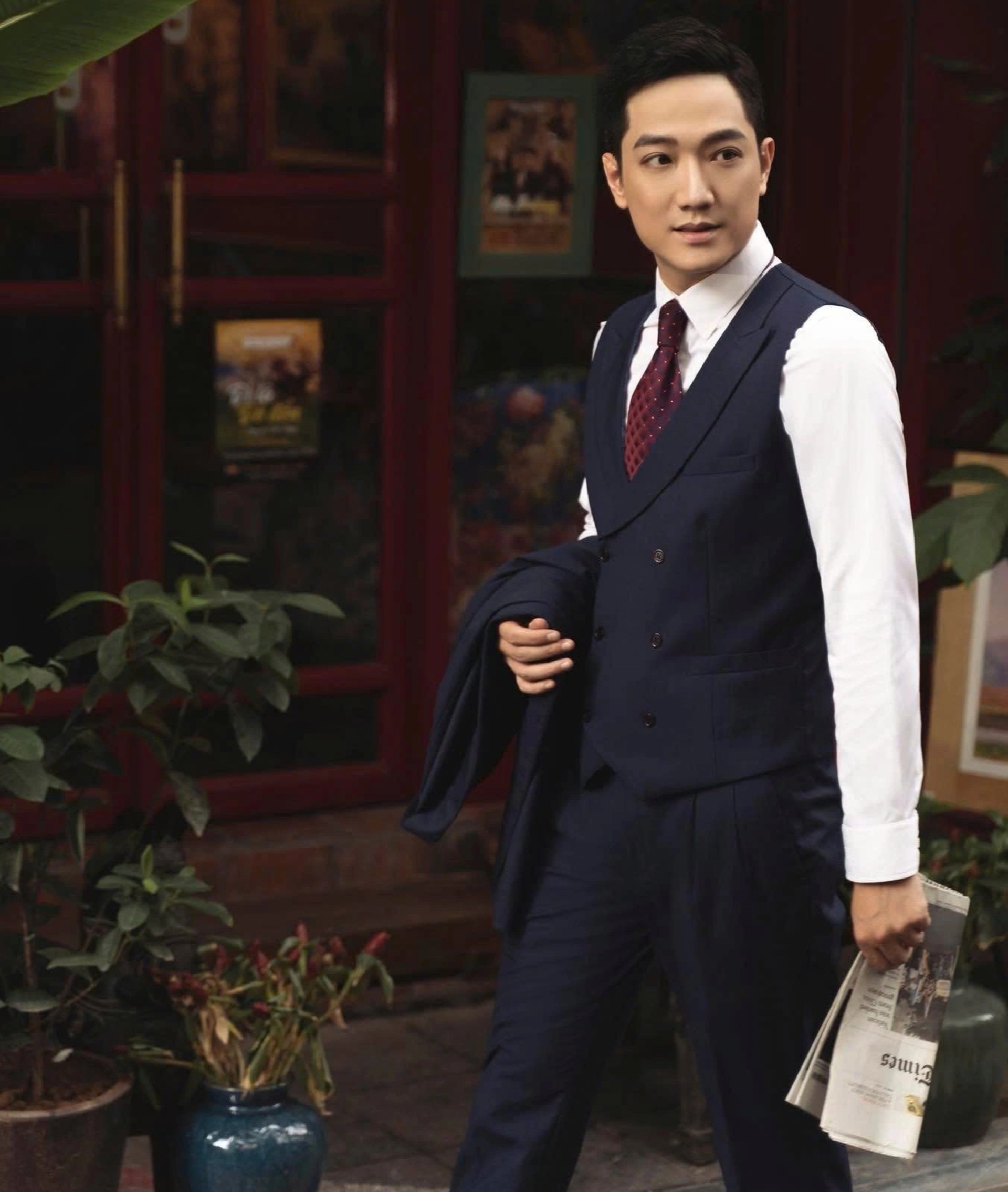 Ba nam diễn viên điển trai, khí chất tổng tài phim giờ vàng VTV - 13 Ba nam diễn viên điển trai, khí chất tổng tài phim giờ vàng VTV - 13