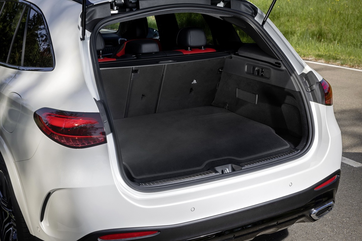 Mercedes-Benz GLC 2023 thay đổi ít nhưng quan trọng - 13 Mercedes-Benz GLC 2023 thay đổi ít nhưng quan trọng - 13