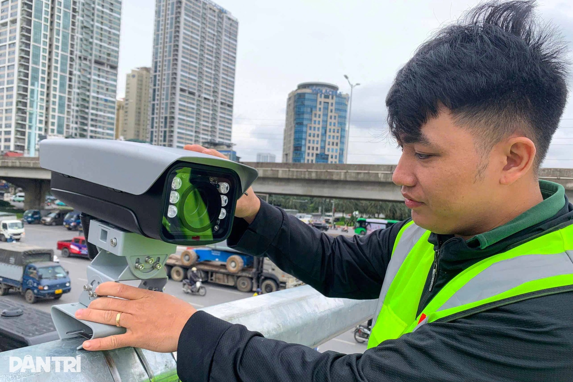 Gần 2.000 camera AI siêu nét được lắp đặt trên nhiều tuyến phố Hà Nội - 4 Gần 2.000 camera AI siêu nét được lắp đặt trên nhiều tuyến phố Hà Nội - 4