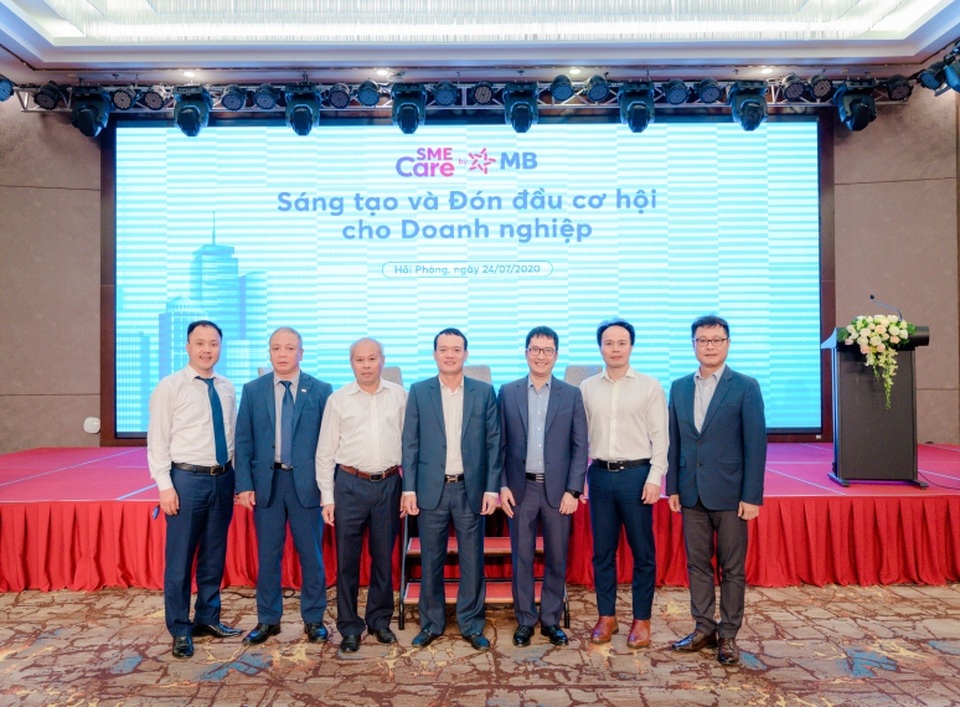 Ngân hàng Quân Đội tổ chức Tọa đàm “Sáng tạo và đón đầu cơ hội cho Doanh nghiệp” - 3 Ngân hàng Quân Đội tổ chức Tọa đàm “Sáng tạo và đón đầu cơ hội cho Doanh nghiệp” - 3