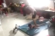 Cục Trẻ em: Đề nghị xử lý nghiêm người hành hung cháu bé ở Bình Dương