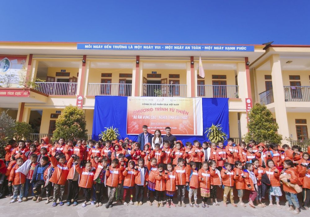 Ezla Việt Nam nhận cúp Thương hiệu tin cậy, sản phẩm chất lượng 2022 - 3