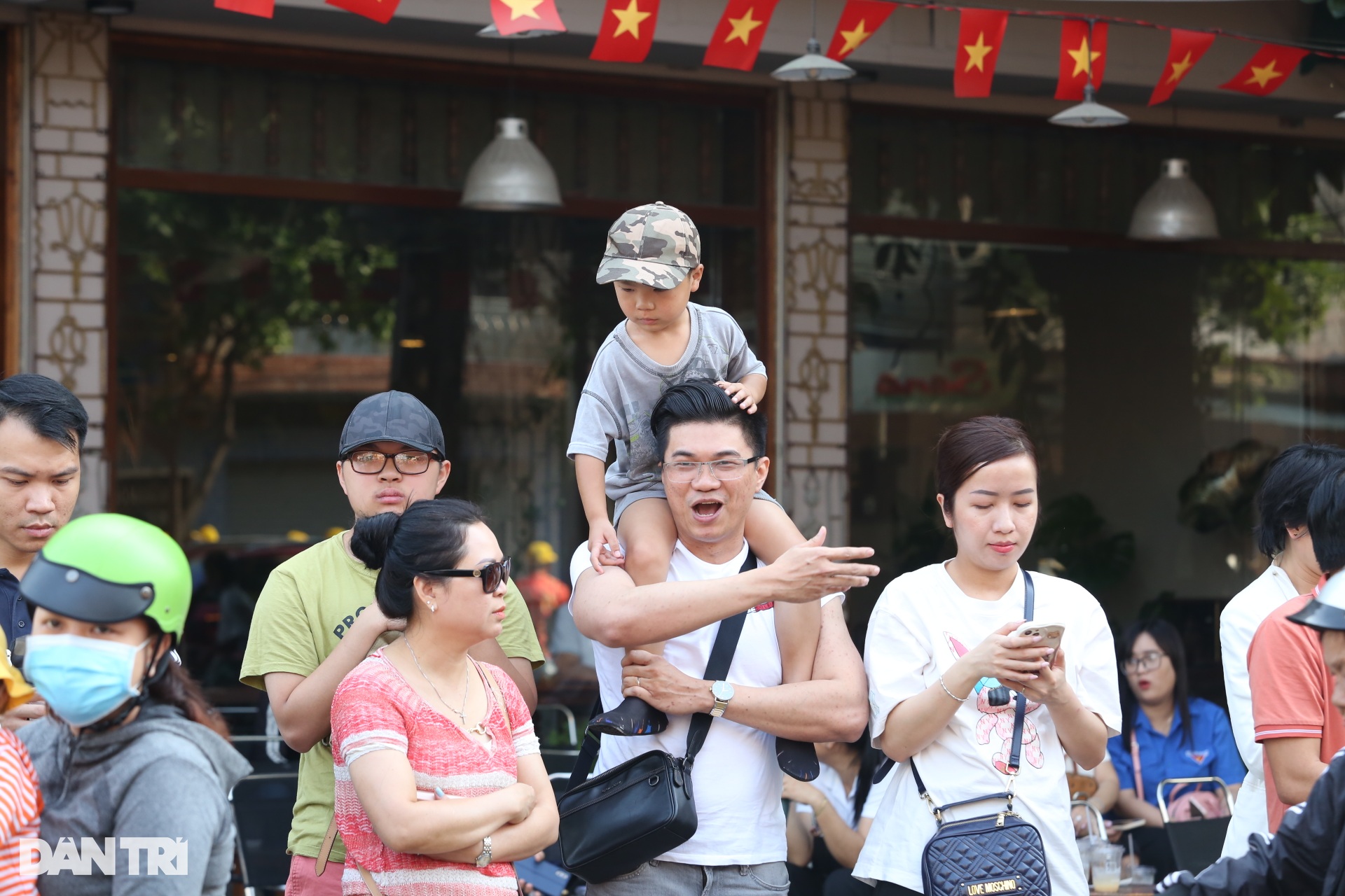Người dân hóa trang thần tiên, diễu hành lễ nghinh thần độc đáo ở Biên Hòa - 7 Người dân hóa trang thần tiên, diễu hành lễ nghinh thần độc đáo ở Biên Hòa - 7