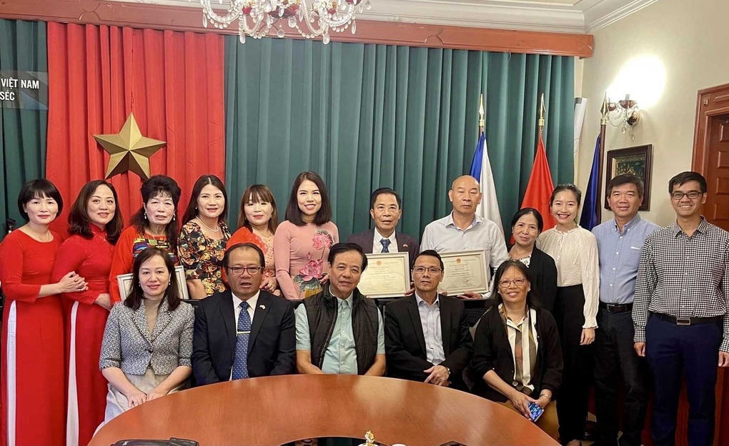 Tôn vinh ngày tiếng Việt tại Cộng hòa Séc - 1 Tôn vinh ngày tiếng Việt tại Cộng hòa Séc - 1