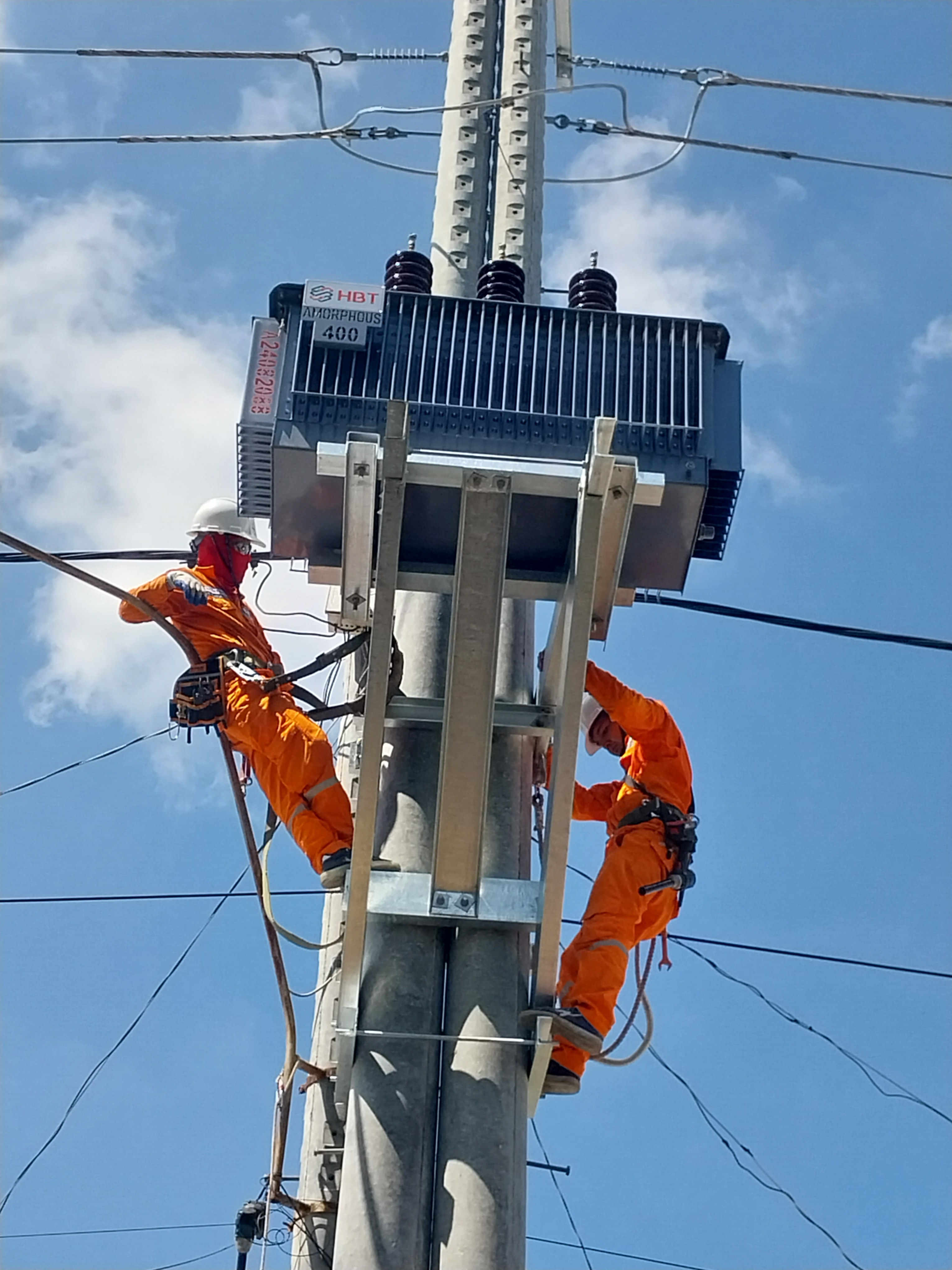 Tăng công xuất trạm biến áp, ngăn ngừa tình trạng quá tải