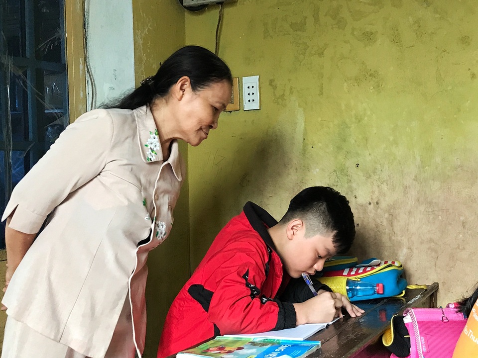 Cô Diệp gần 30 năm, mở lớp dạy học miễn phí cho trẻ em nghèo - 3