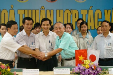 Canon đầu tư 1,8 tỷ đồng cho giáo dục 5 huyện miền núi