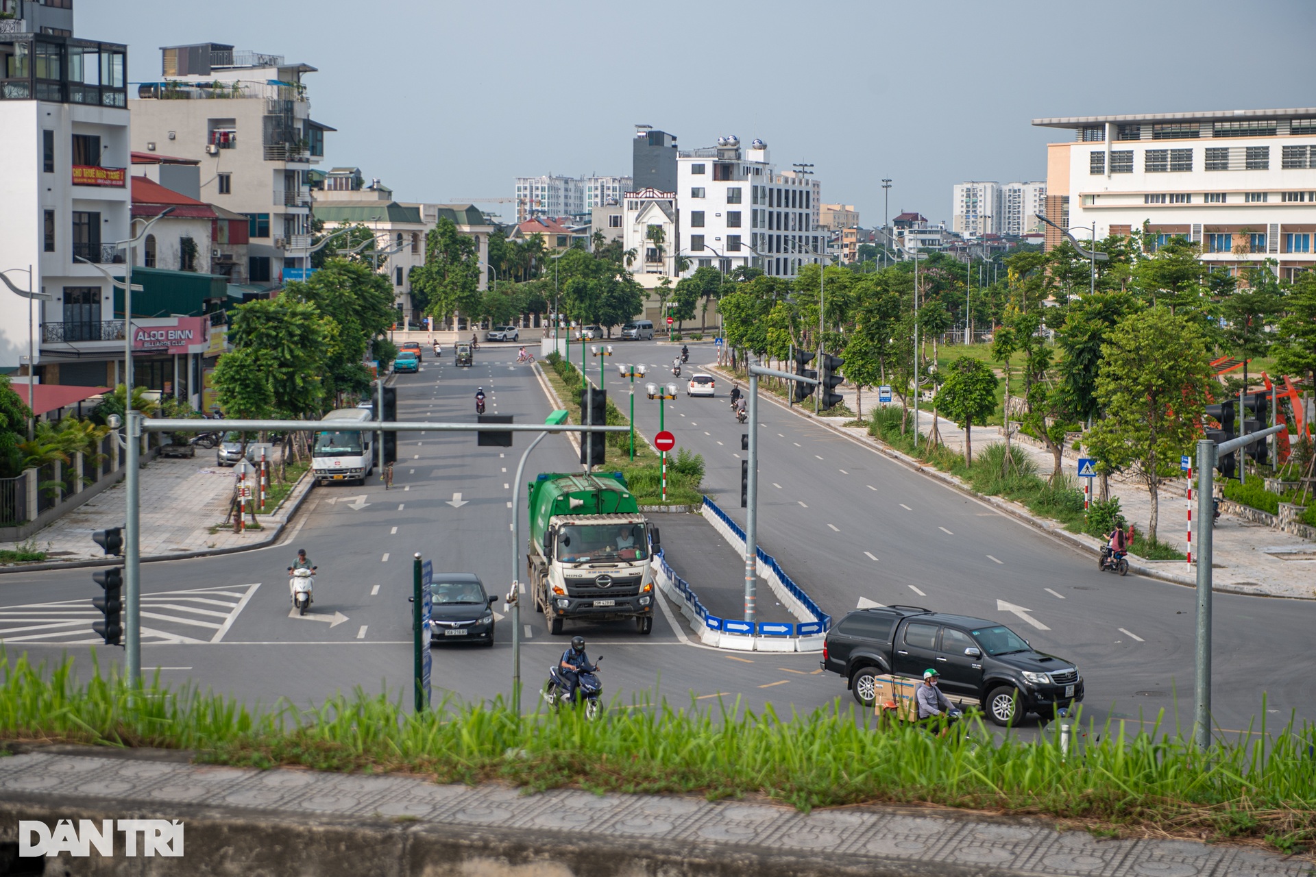 Hạ tầng xuống cấp trên tuyến đường mới ở quận Long Biên - 1 Hạ tầng xuống cấp trên tuyến đường mới ở quận Long Biên - 1