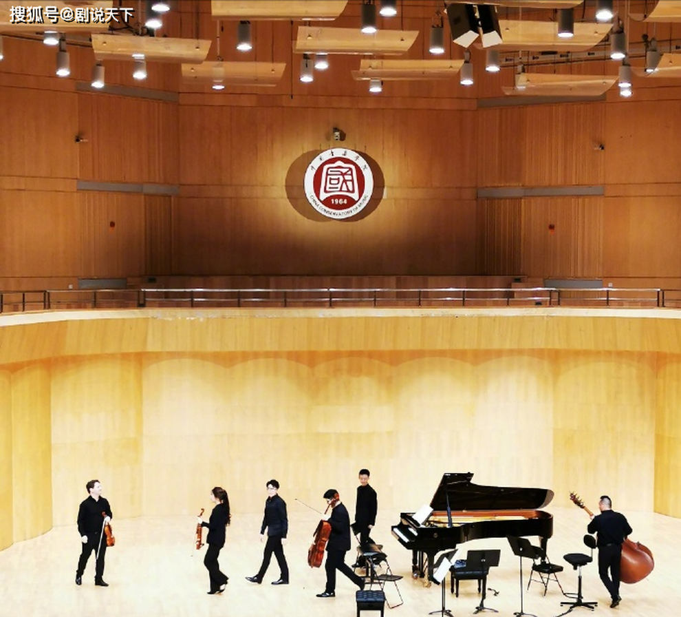 Xôn xao nghi vấn bé gái Olympic lần đầu công khai bạn trai - 2