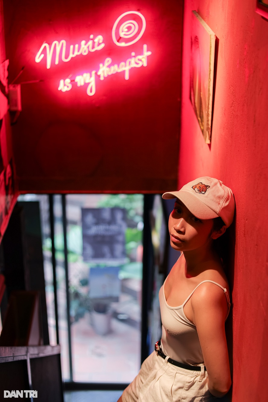 Mỹ Anh: Từng kiệt sức vì cố chứng minh không sống dưới cái bóng của bố mẹ - 6 Mỹ Anh: Từng kiệt sức vì cố chứng minh không sống dưới cái bóng của bố mẹ - 6