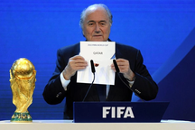 Cựu Chủ tịch FIFA Blatter tố Qatar gian lận quyền đăng cai World Cup