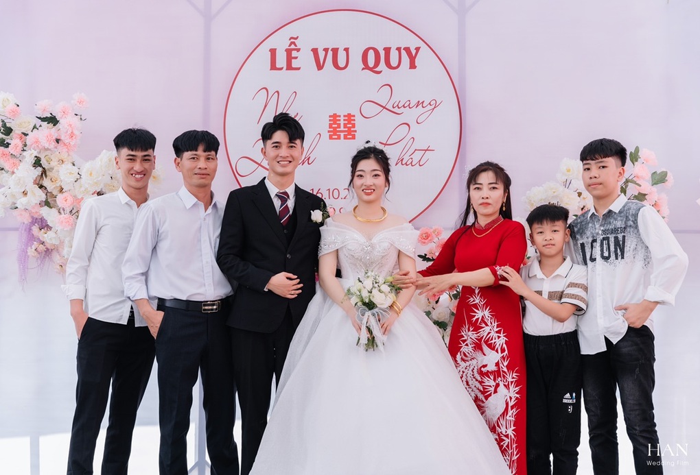 Chuyện tình định mệnh Hà Nội: Nhà trai đối diện nhà gái, rước dâu 5 phút - 2 Chuyện tình định mệnh Hà Nội: Nhà trai đối diện nhà gái, rước dâu 5 phút - 2