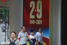 Công ty ở Hà Nội cho nhân viên nghỉ lễ 2/9 sớm, đi muộn ngày khai giảng