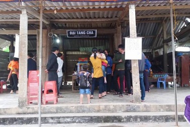 Đang ngồi uống rượu, một thanh niên bị truy sát đến tử vong