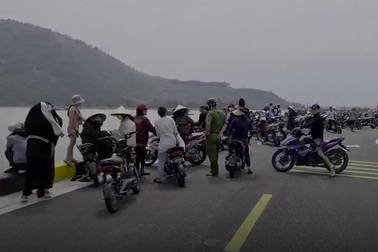 Hiện trường tìm kiếm bé trai 5 tuổi mất tích