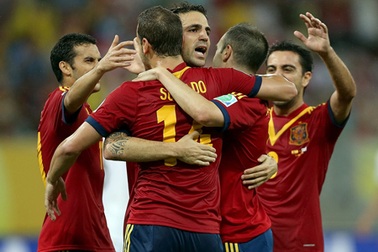 Tây Ban Nha vào bán kết sau “cơn mưa bàn thắng’?