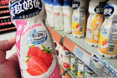 Bé trai Trung Quốc tử vong sau khi uống sản phẩm của Coca-Cola