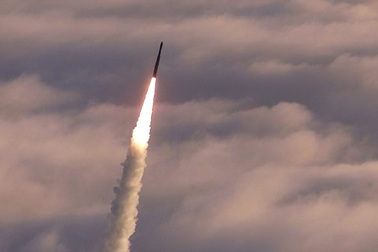 Mỹ tăng cường thử tên lửa đạn đạo giữa lúc căng thẳng với Nga và Triều Tiên