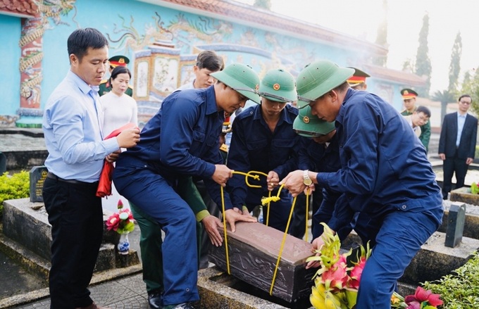 An táng hài cốt liệt sĩ