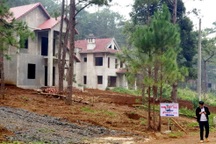 Chồng chất vi phạm ở "điểm nóng sốt đất" Măng Đen